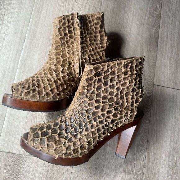 Salpy Shoes - Salpy Artisan Snakeskin Leather Hand Made Wood Heel Open Toe Boots Sz 7 Brown